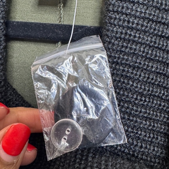 🆕 Venus Womens’s Knit Asymmetrical Button-Front Jacket Shacket Sweater - Picture 3 of 7